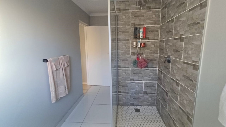 2 Bedroom Property for Sale in Bothasrus Eastern Cape
